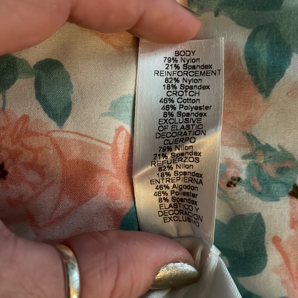 Vintage SHAPEWEAR by Cupid White Size Medium - Picture 11 of 11